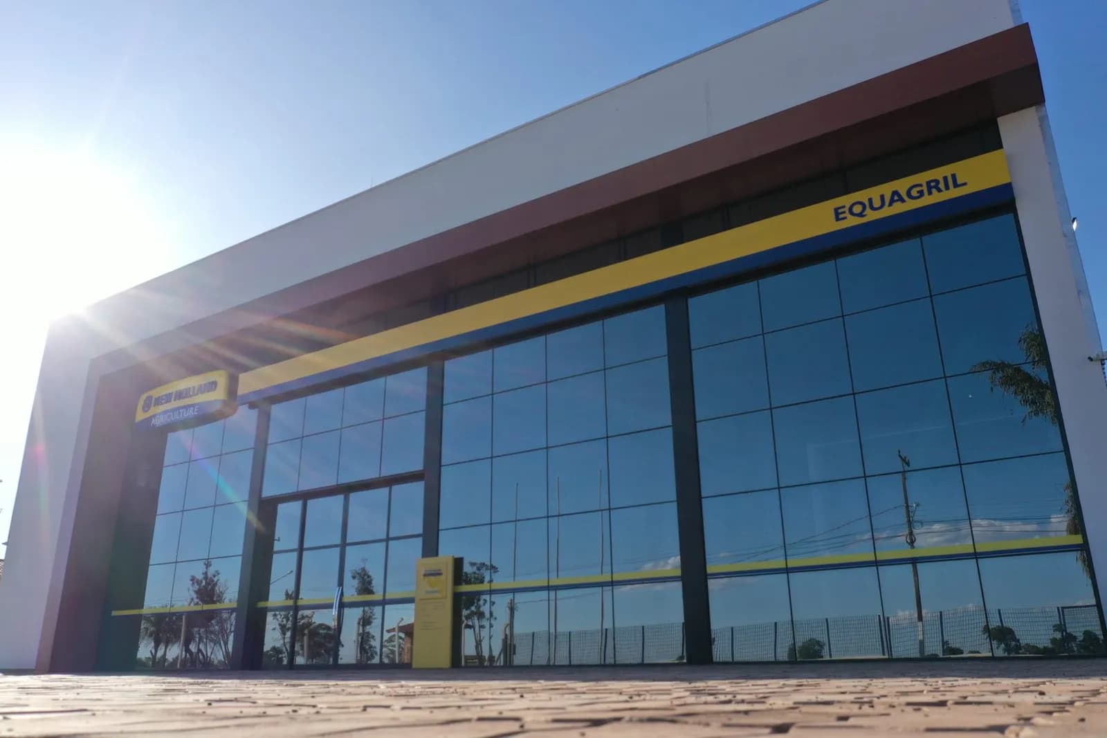 Sede da Equagril em Amambai (MS), obra comercial da Amoreira