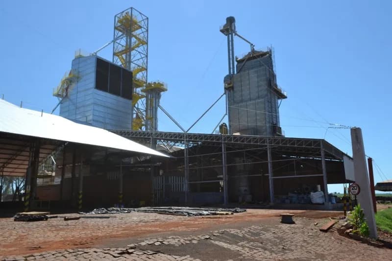 Unidade Coamo Fênix – PR – foto de capa da obra